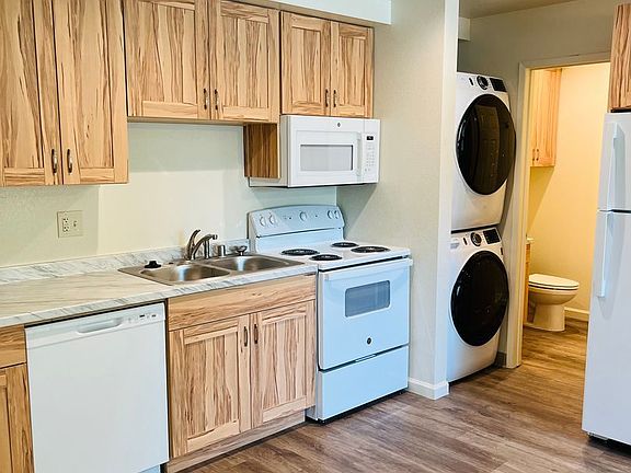 2nd image of 720 W 2nd Ave #Da3ea57e1