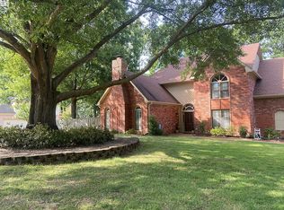8564 Deerfield Ln, Germantown, TN 38138