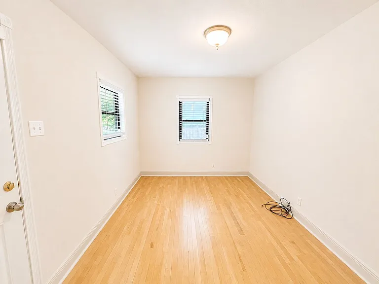 1410 W 51st St — Photo 14