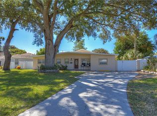2550 Granada Cir E, Saint Petersburg, FL 33712
