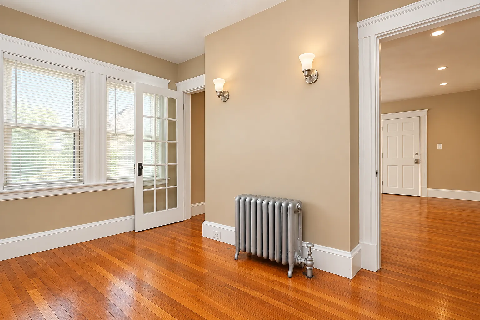 3 bed, 1200 sqft, $3,500 — Photo 3
