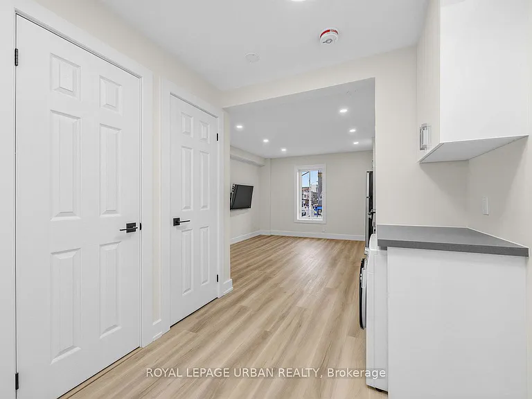 851 Danforth Ave #A — Photo 2
