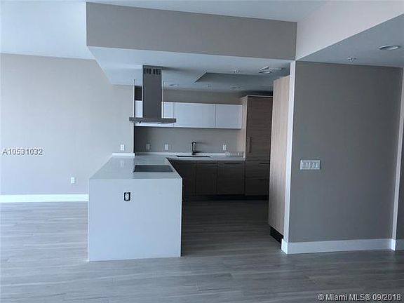 5th image of 17111 Biscayne Blvd Unit 1911