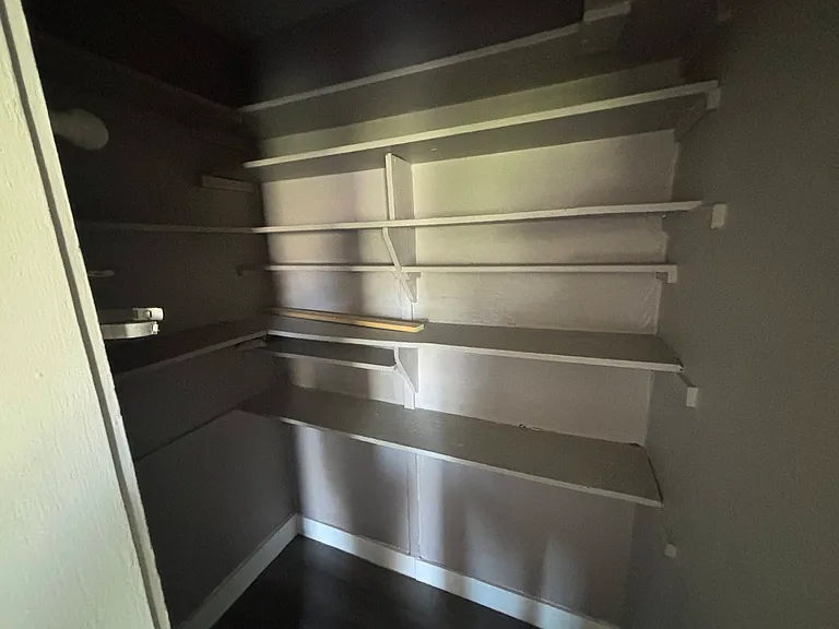 409 W Broad St #5 — Photo 8