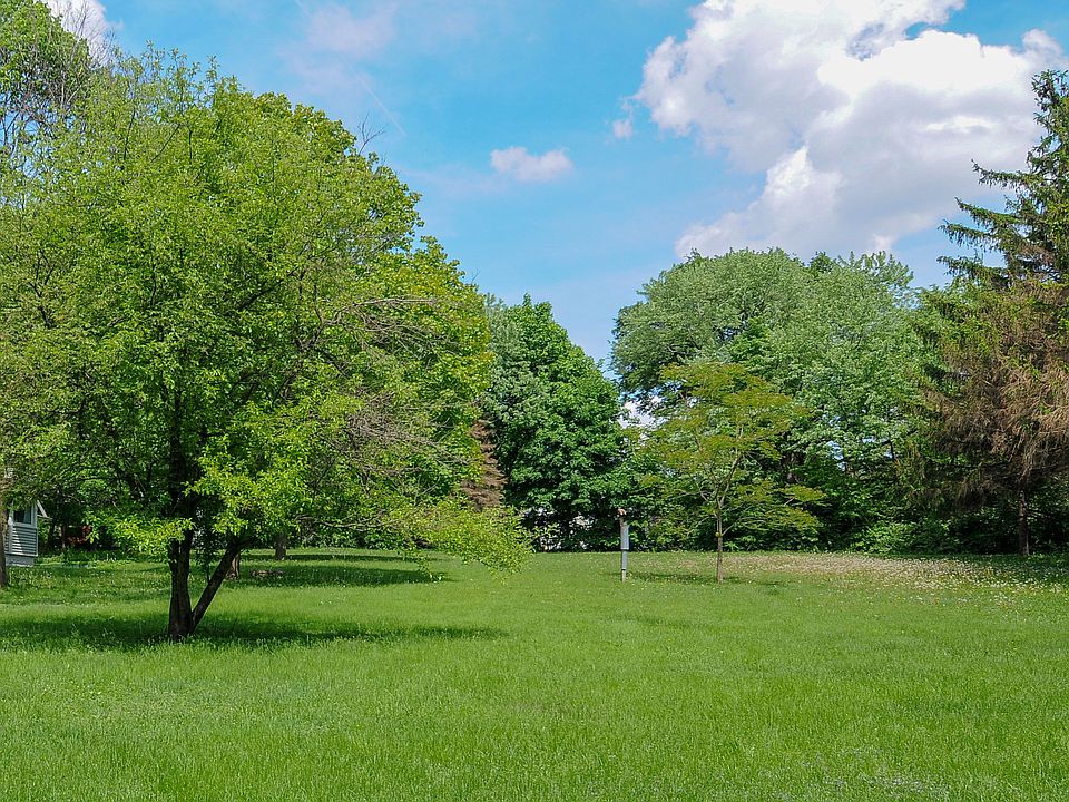 2nd image of 5711 Riverview Dr