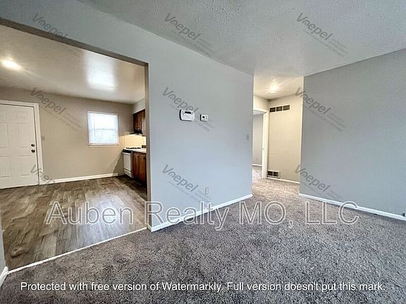 4th image of 7211 Montana Ave