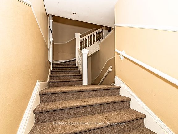 3rd image of 292 Daly Ave #290