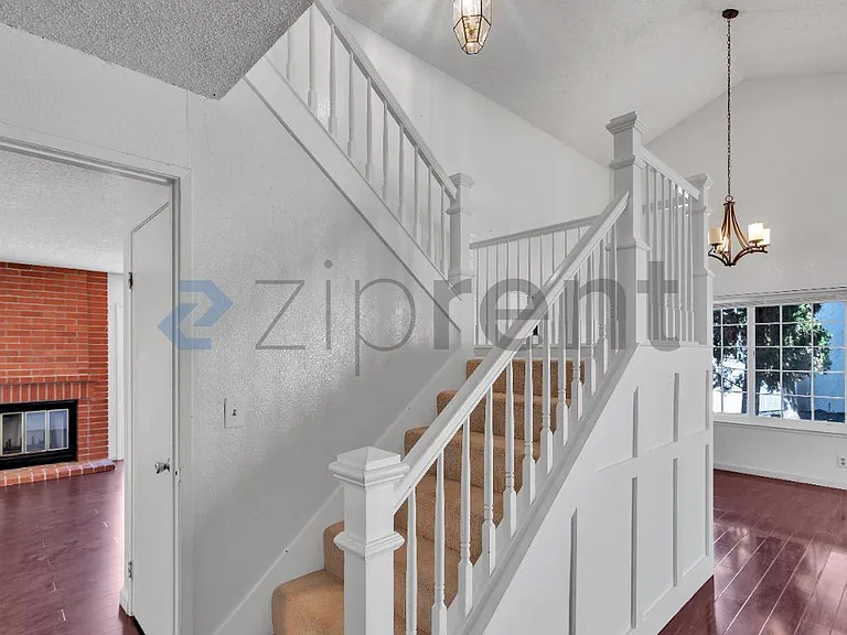 32805 Palmdale Ct — Photo 18