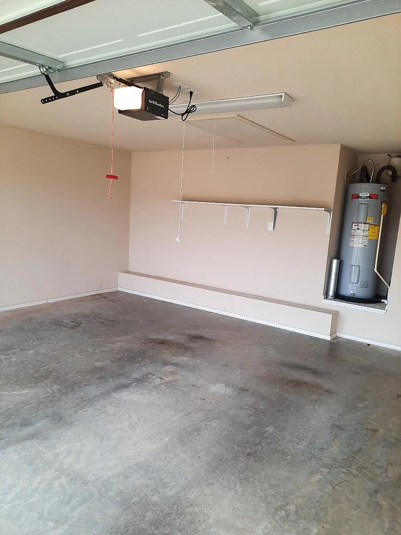 3 bed, 1412 sqft, $2,250 — Photo 2