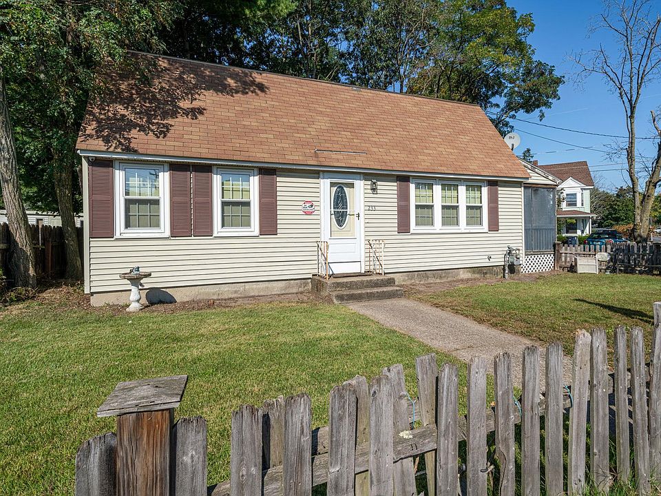1st image of 233 Lake Street