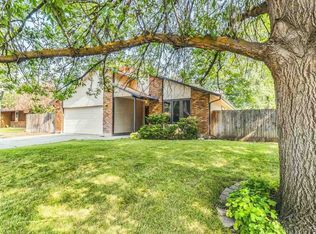 5501 W Ellens Ferry Dr, Boise, ID 83703