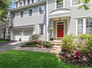 71 Landau Rd, Basking Ridge, NJ 07920
