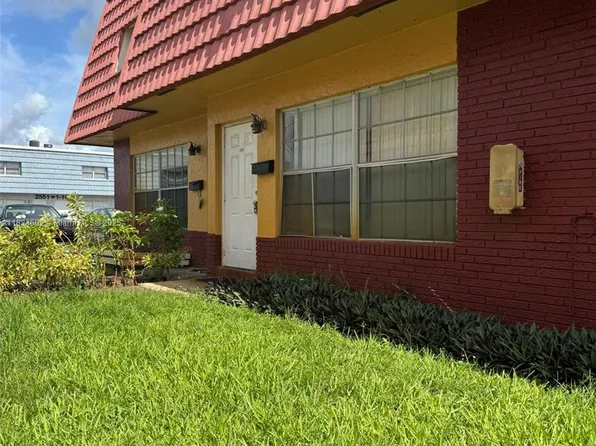 2562 NW 52nd Ave #B18, Fort Lauderdale, FL 33313
