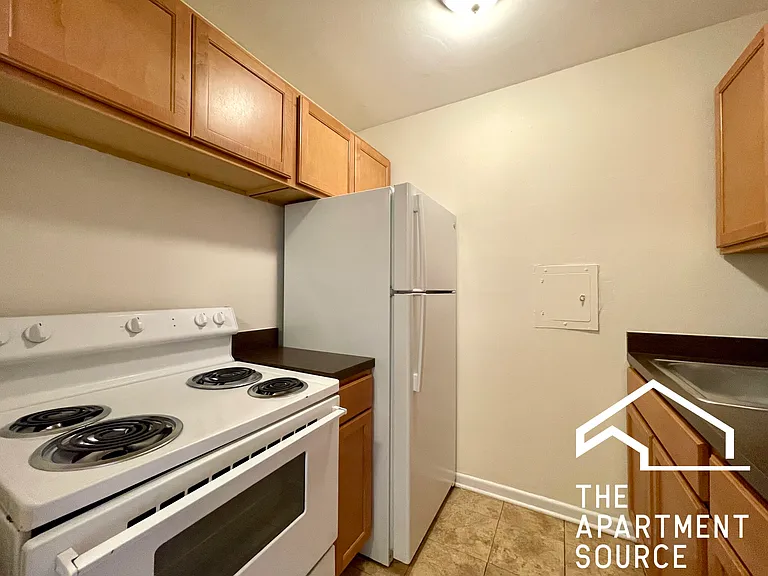 6002 N Kenmore Ave #201 — Photo 8
