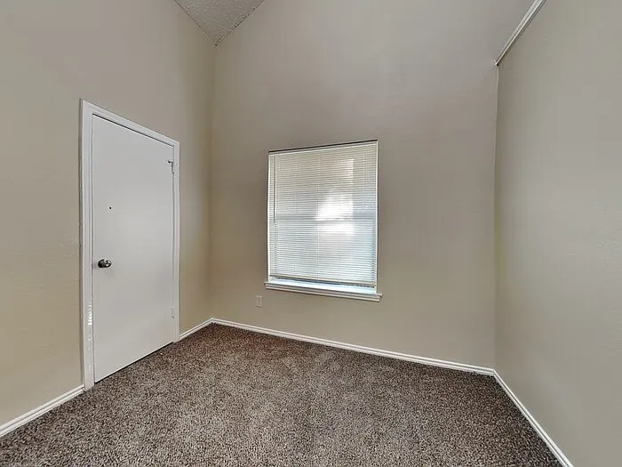 4030 Rustic Trl — Photo 17