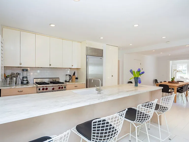 19 Grand St — Photo 10