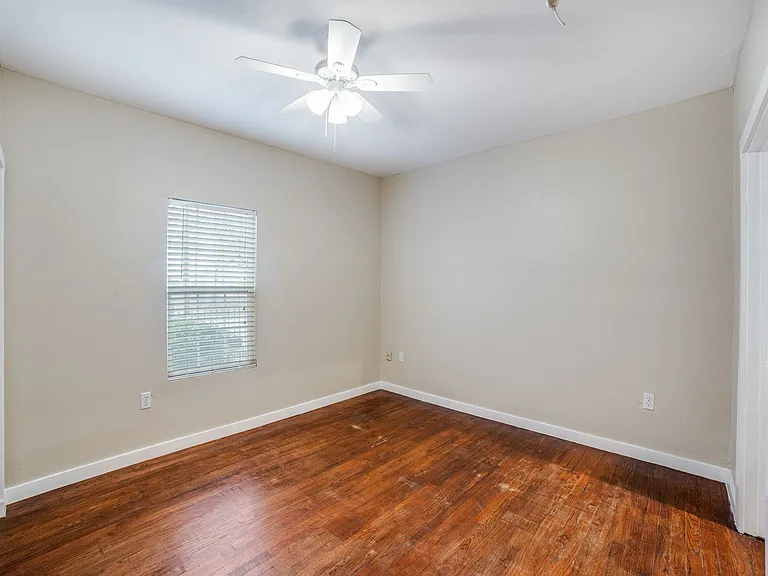 415 Kendall St — Photo 20