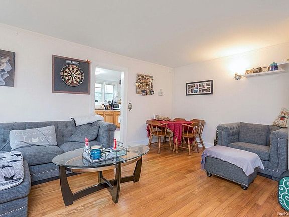 4th image of 483 Benedict Ave Floor 2