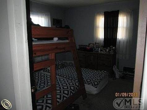 1476 Schumacher ave bedroom.JPG