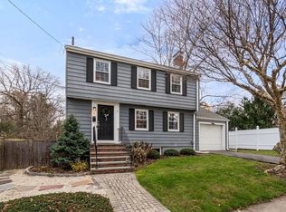11 Bonair St, West Roxbury, MA 02132