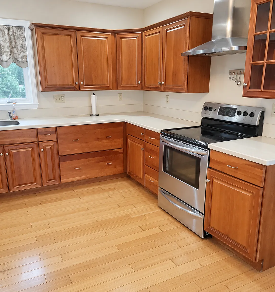 271 Vineyard Ave — Photo 3