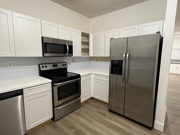 3rd image of 5610 NW 114th Pl APT 108