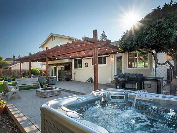 2nd image of 649 Tiburon Ln