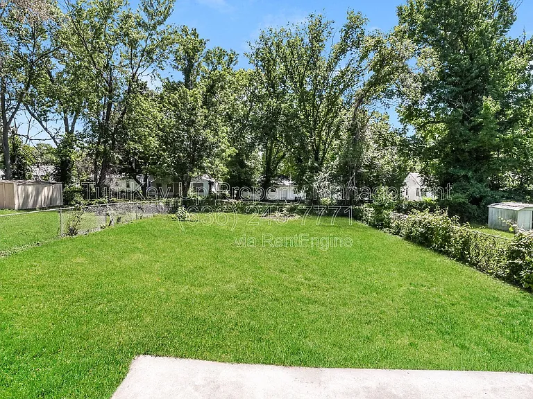 422 Plaza Ave — Photo 15
