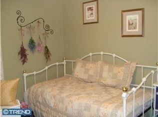 602 N Warwick Rd, Magnolia, NJ 08049