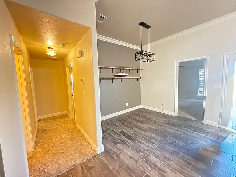 6918 Corral Dr — Photo 5