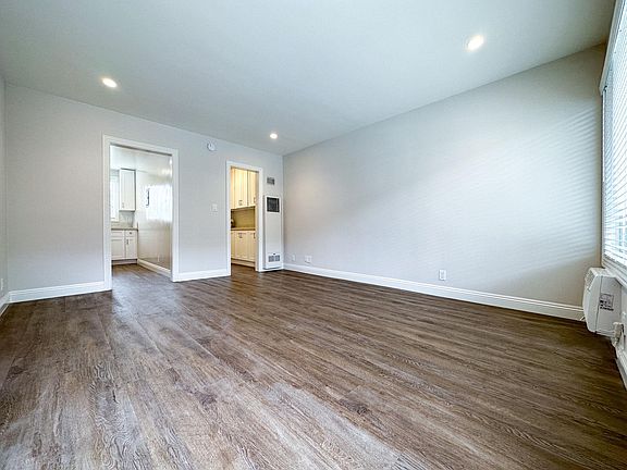 2nd image of 6450 Lexington Ave #24