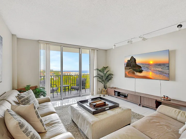 2121 N Ocean Blvd #1406W — Photo 13