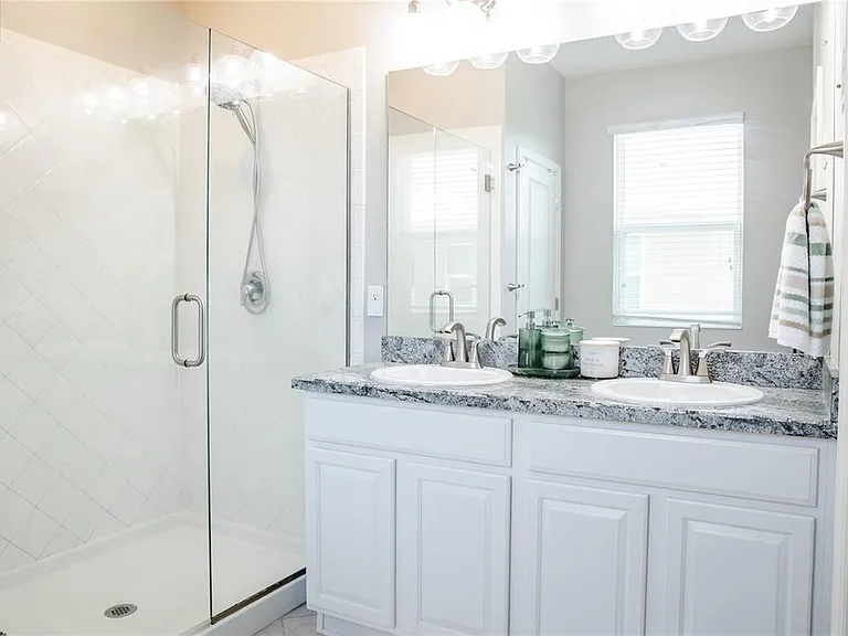 10452 Laguna Plains Dr — Photo 18