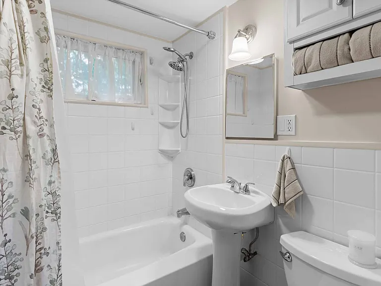 3 Oakhurst Rd #5 — Photo 10