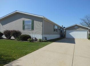 381 Marigold Cir, Matteson, IL 60443