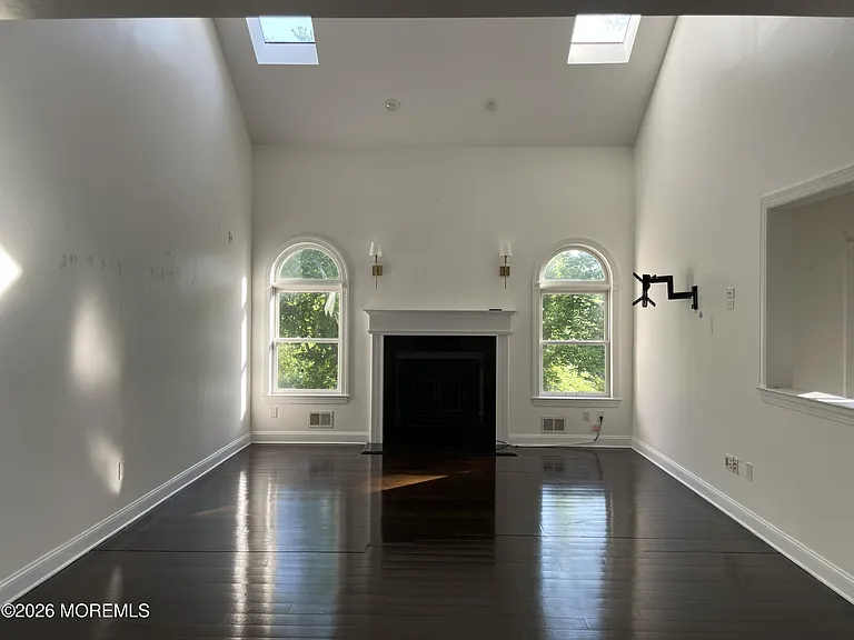 15 Hope Dr — Photo 5