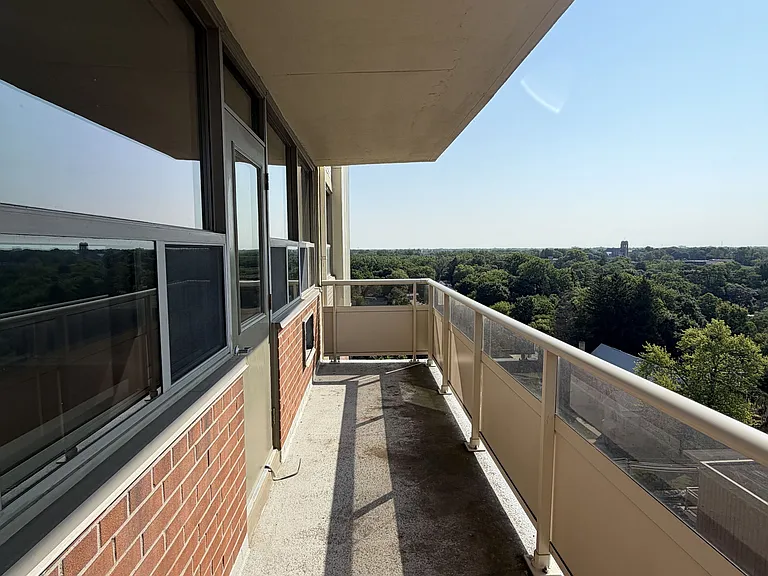 1209 Richmond St #1202 — Photo 11