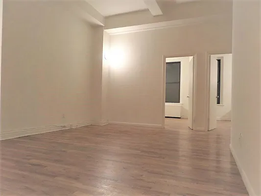 Rented by Bold New York | media 7