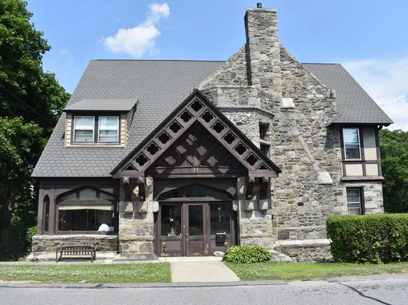 14 Miles St, Millbury, MA 01527
