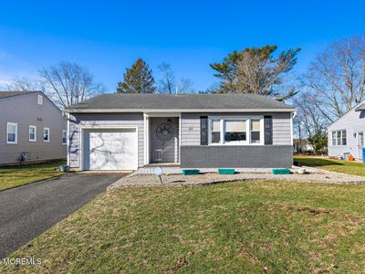 22 Down Court, Toms River, NJ, 08757