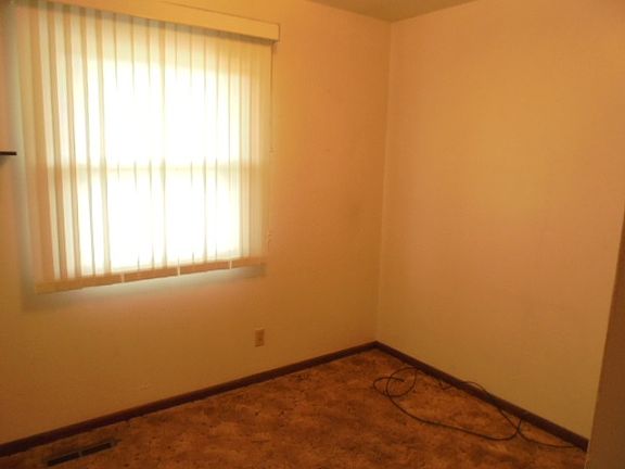 4th image of 2385 Crissy Dr