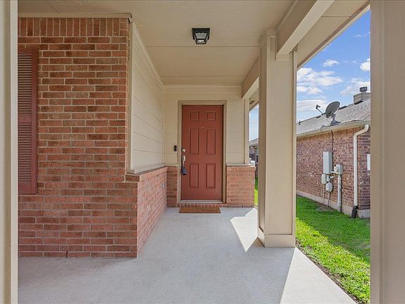 2nd image of 5521 Adair Dr