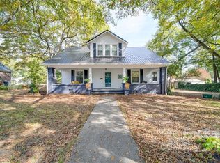204 Calhoun St, Clover, SC 29710