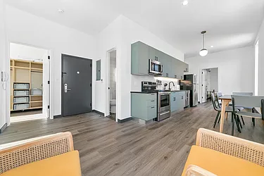 165 North 5th Street, #301