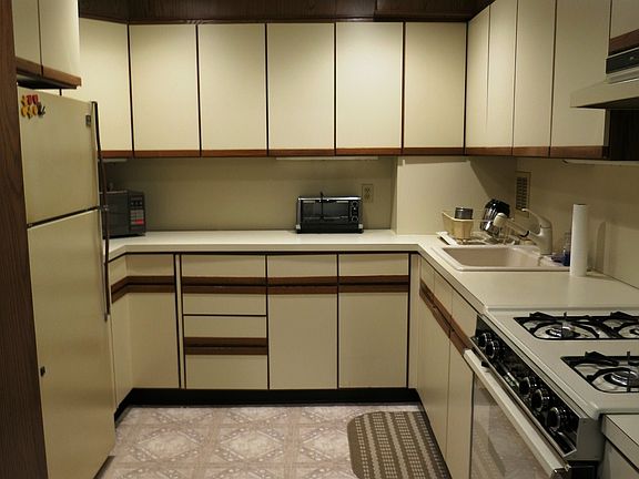 5th image of 6901 Narrows Avenue #2E