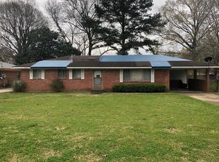 318 Southmoor Dr, Natchez, MS 39120