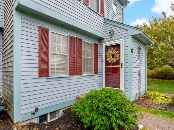 27 Woodview Drive UNIT C, Falmouth, MA 02540