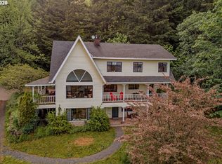 2199 Maggie Ln, Hood River, OR 97031