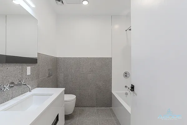 Rented by Reside New York | media 6