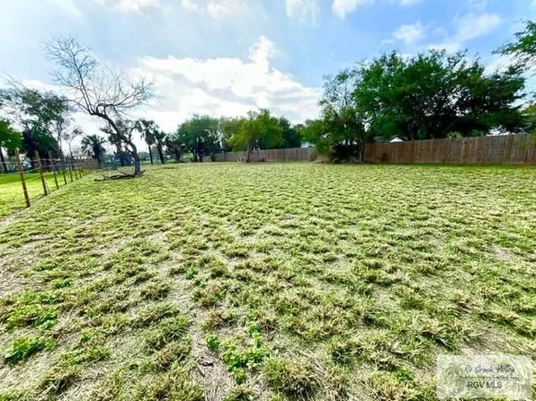 6374 W Lakeside Blvd, Olmito, TX 78575